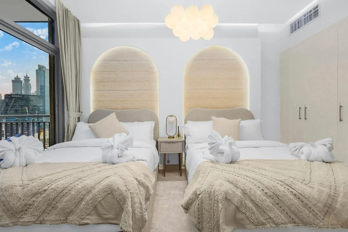 Apartment First Class 2Br Downtown Lively Getaway Dubai United Arab Emirates