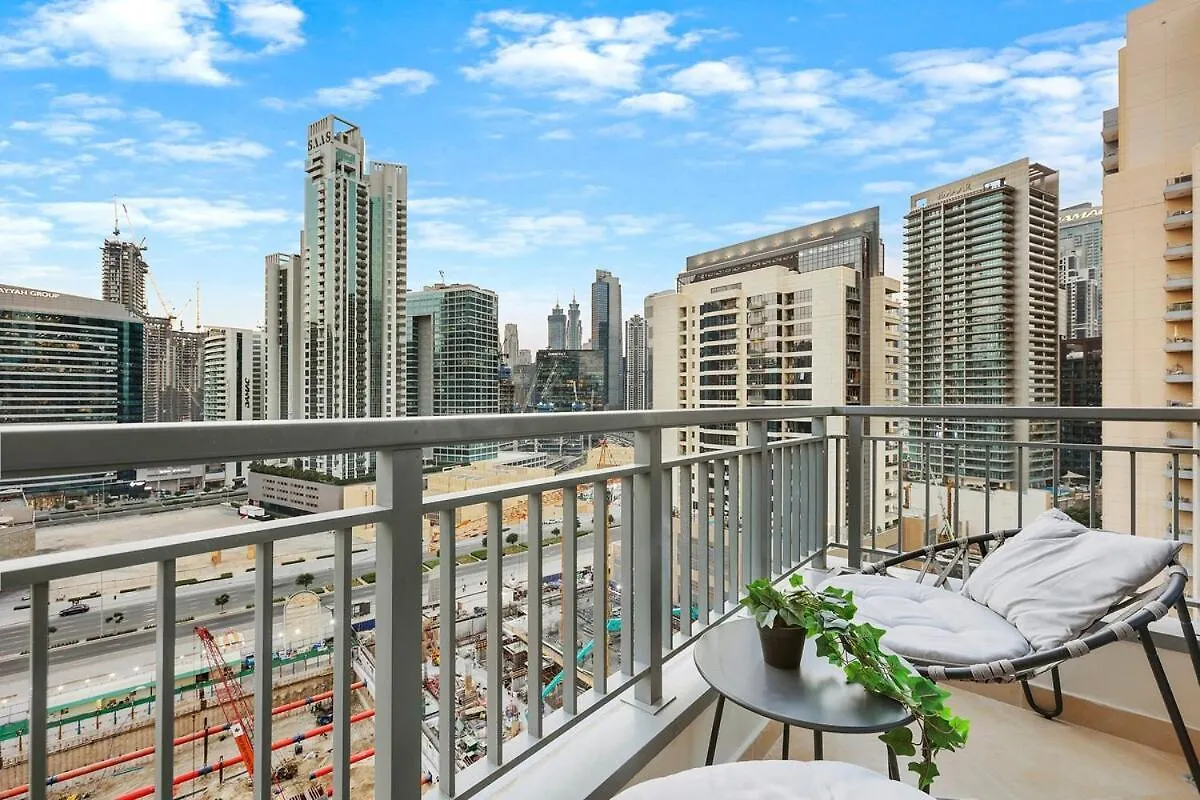 Apartment First Class 2Br Downtown Lively Getaway Dubai